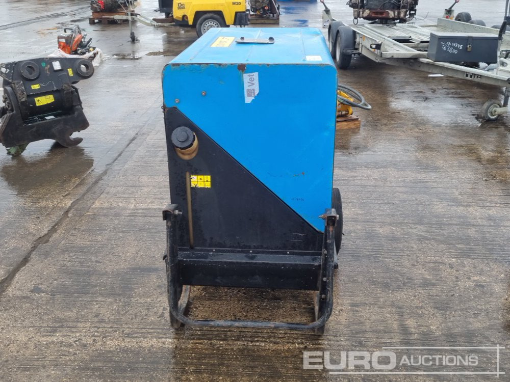 Pramac 6kVA Generator, Yanmar Engine - Elektrinis generatorius: foto 4 Pramac 6kVA Generator, Yanmar Engine - Elektrinis generatorius: foto 4