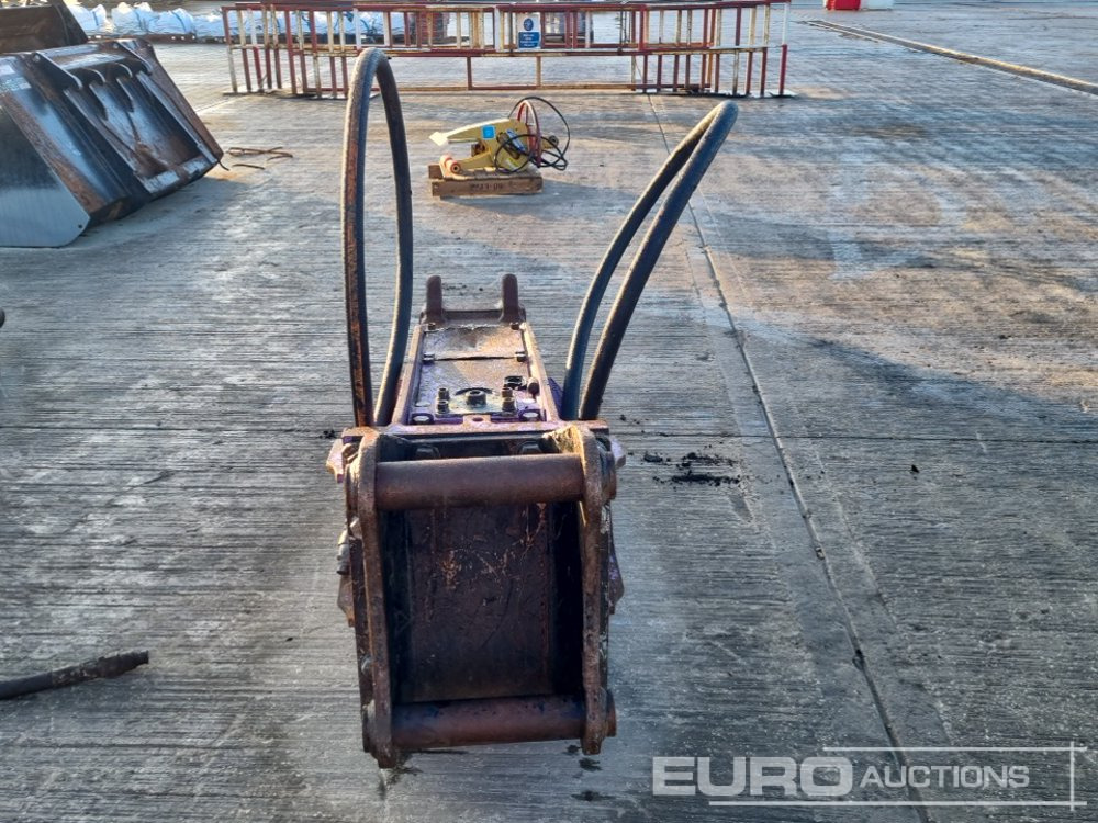 Prodem Hydraulic Breaker 80mm Pin to suit 20 Ton Excavator - Hidraulinis kūjis: foto 4 Prodem Hydraulic Breaker 80mm Pin to suit 20 Ton Excavator - Hidraulinis kūjis: foto 4