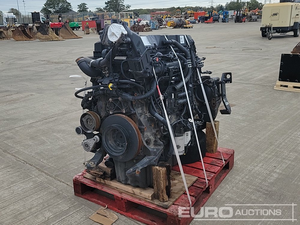 Renault 6 Cylinder Engine - Variklis: foto 1 Renault 6 Cylinder Engine - Variklis: foto 1