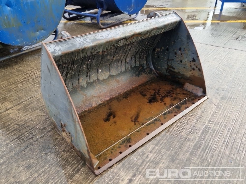 Rhinox 60" Loading Bucket to suit Telehandler - Kaušas: foto 1 Rhinox 60" Loading Bucket to suit Telehandler - Kaušas: foto 1
