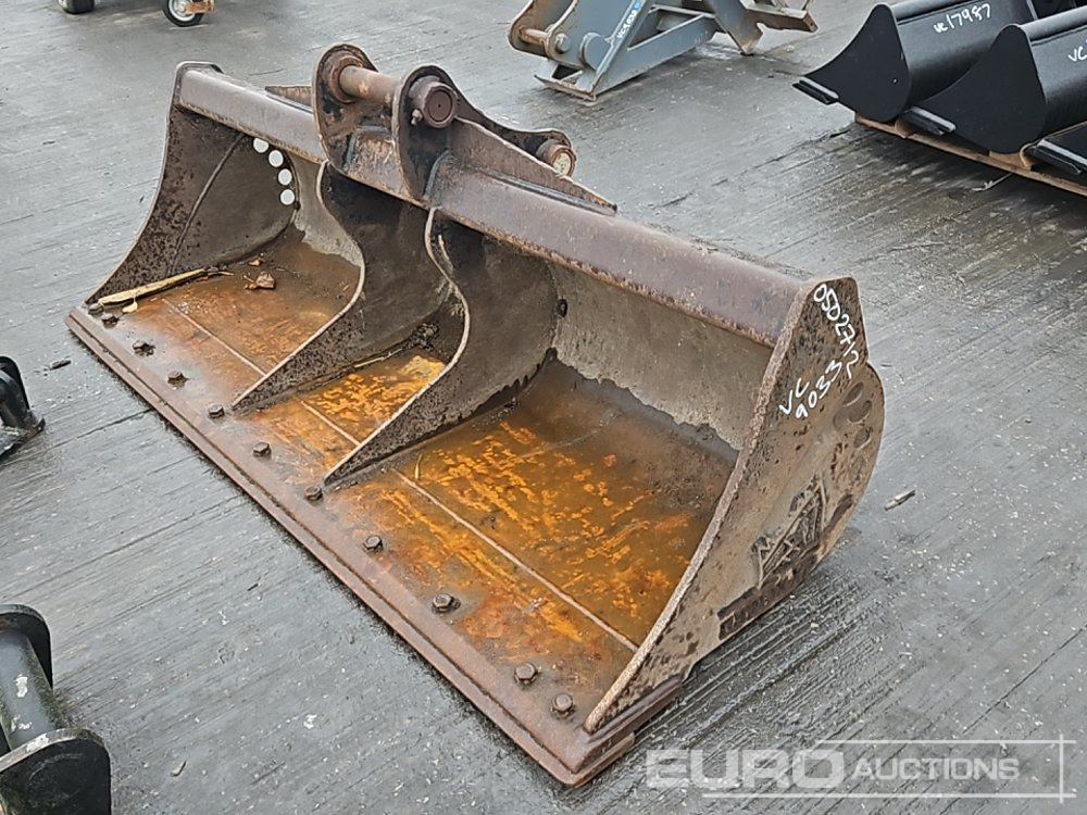 Rhinox 72" Ditching Bucket 50mm Pin to suit 6-8 Ton Excavator - Kaušas: foto 1 Rhinox 72" Ditching Bucket 50mm Pin to suit 6-8 Ton Excavator - Kaušas: foto 1