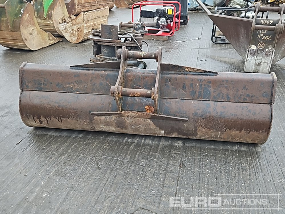 Rhinox 72" Ditching Bucket 50mm Pin to suit 6-8 Ton Excavator - Kaušas: foto 4 Rhinox 72" Ditching Bucket 50mm Pin to suit 6-8 Ton Excavator - Kaušas: foto 4