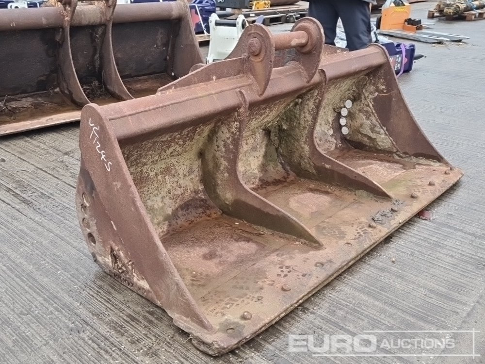 Rhinox 72" Ditching Bucket 65mm Pin to suit 13 Ton Excavator - Kaušas: foto 1 Rhinox 72" Ditching Bucket 65mm Pin to suit 13 Ton Excavator - Kaušas: foto 1
