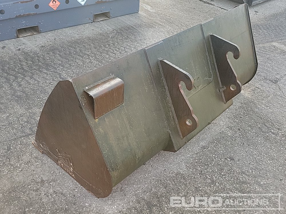 Rhinox 74" Loading Bucket to suit Telehandler - Kaušas: foto 3 Rhinox 74" Loading Bucket to suit Telehandler - Kaušas: foto 3