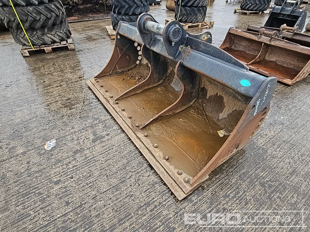 Rhinox 84" Ditching Bucket 80mm Pin to suit 20 Ton Excavator - Kaušas: foto 3 Rhinox 84" Ditching Bucket 80mm Pin to suit 20 Ton Excavator - Kaušas: foto 3