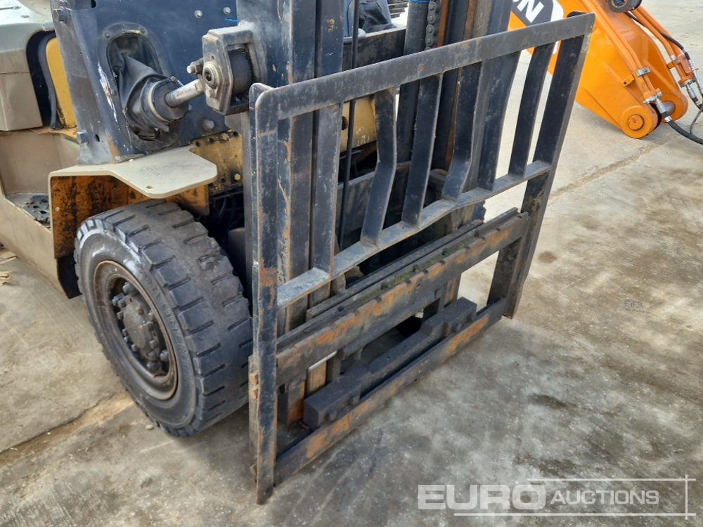 Dyzelinis krautuvas Samuk Diesel Forklift, 2 Stage Mast, Side Shift (No Steering & Hydraulic Leak): foto 19