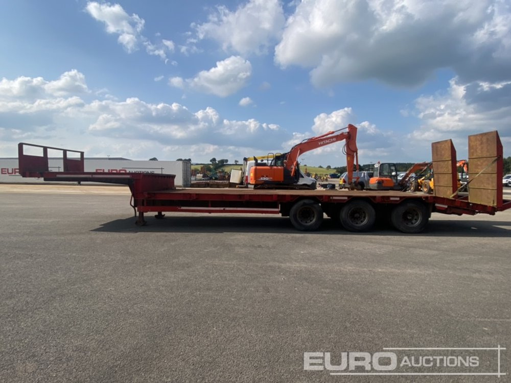 Soughan Tri Axle Stepframe Low Loader Trailer, Ramps (Green Licence Card Available) - Žemo profilio platforma puspriekabė: foto 3 Soughan Tri Axle Stepframe Low Loader Trailer, Ramps (Green Licence Card Available) - Žemo profilio platforma puspriekabė: foto 3