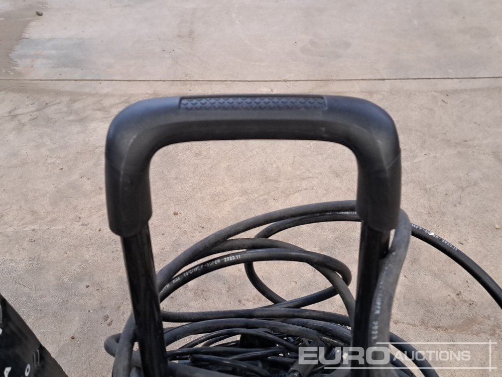 Titan TTB1800PRW High Pressure Washer - Aukšto slėgio plovykla: foto 4 Titan TTB1800PRW High Pressure Washer - Aukšto slėgio plovykla: foto 4