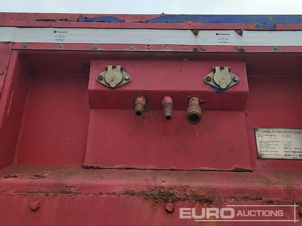 Žemo profilio platforma puspriekabė Tri Axle Low Loader Trailer, Winch, Hydraulic Ramp: foto 32 Žemo profilio platforma puspriekabė Tri Axle Low Loader Trailer, Winch, Hydraulic Ramp: foto 32
