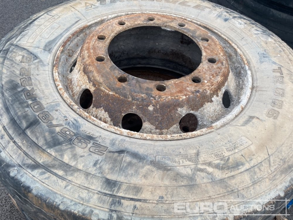 Tyre & Rim to suit Lorry/Trailer (23 of) - Padanga: foto 5 Tyre & Rim to suit Lorry/Trailer (23 of) - Padanga: foto 5