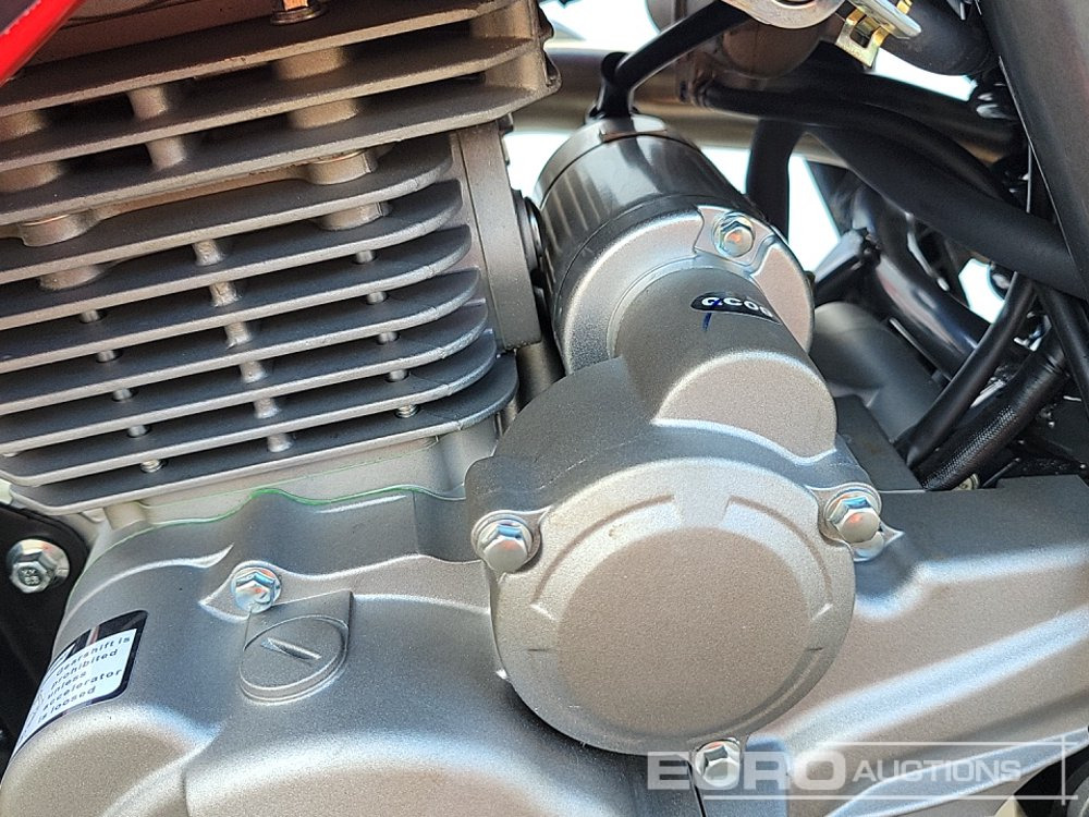 Motociklas Unused 2025 Apollo Thunder 250cc Motorcross Bike, 21" Front, 18" Rear Tyres, Electric Start, Air Cooled, Hydraulic Suspension, Disc Brakes, Lighting Kit (UNASSEMBLED): foto 17