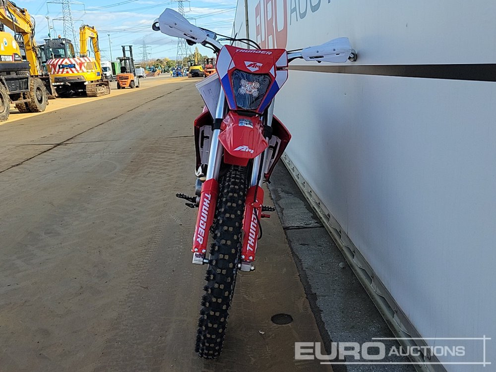 Motociklas Unused 2025 Apollo Thunder 250cc Motorcross Bike, 21" Front, 18" Rear Tyres, Electric Start, Air Cooled, Hydraulic Suspension, Disc Brakes, Lighting Kit (UNASSEMBLED): foto 7