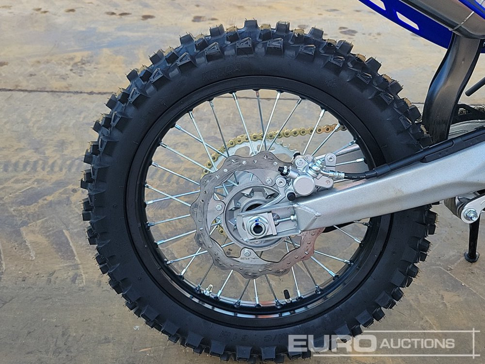 Motociklas Unused 2025 Apollo Thunder 250cc Motorcross Bike, 21" Front, 18" Rear Tyres, Electric Start, Air Cooled, Hydraulic Suspension, Disc Brakes, Lighting Kit (UNASSEMBLED): foto 10