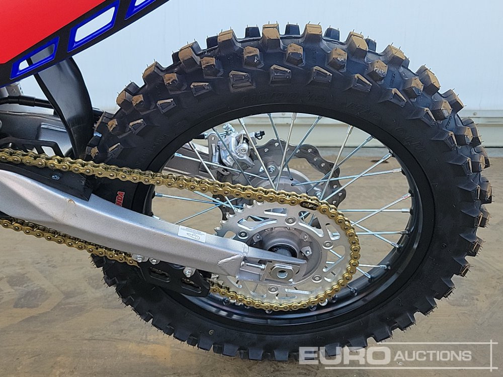 Motociklas Unused 2025 Apollo Thunder 250cc Motorcross Bike, 21" Front, 18" Rear Tyres, Electric Start, Air Cooled, Hydraulic Suspension, Disc Brakes, Lighting Kit (UNASSEMBLED): foto 9