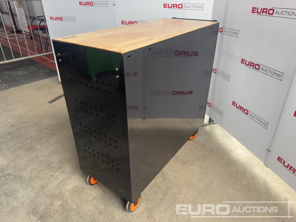 Unused 2025 Boss Wheeled Tool Trolley, 523pcs Tool Kit, Worktop (Black) - Garažo įranga: foto 5 Unused 2025 Boss Wheeled Tool Trolley, 523pcs Tool Kit, Worktop (Black) - Garažo įranga: foto 5