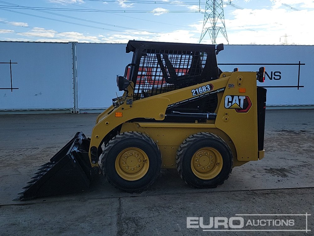 Unused 2025 CAT 216B3 - Mini krautuvas: foto 2 Unused 2025 CAT 216B3 - Mini krautuvas: foto 2