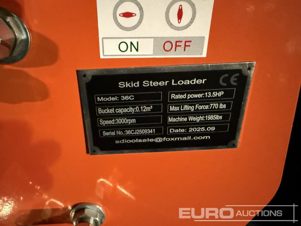 Mini krautuvas Unused 2025 Captok CK36C: foto 35