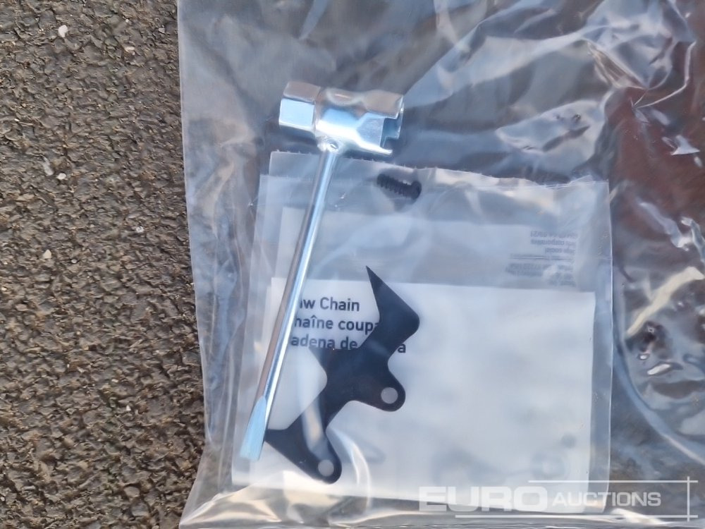 Garažo įranga Unused Husqvarna 120 Mark II 14" Petrol Chain Saw: foto 12