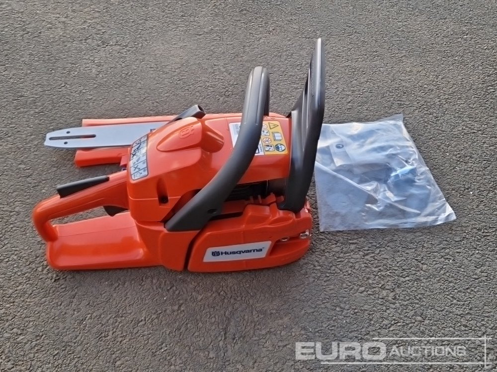 Garažo įranga Unused Husqvarna 120 Mark II 14" Petrol Chain Saw: foto 7