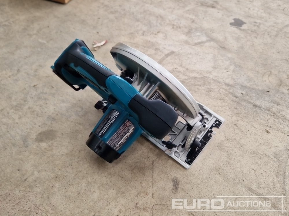 Unused Makita 18v XLT Circlar Saw (Body Only) - Statybinė įranga: foto 2 Unused Makita 18v XLT Circlar Saw (Body Only) - Statybinė įranga: foto 2