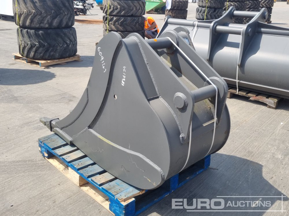 Unused Miller 30" Scoop Bucket 80mm Pin to suit 20 Ton Excavator - Kaušas: foto 3 Unused Miller 30" Scoop Bucket 80mm Pin to suit 20 Ton Excavator - Kaušas: foto 3