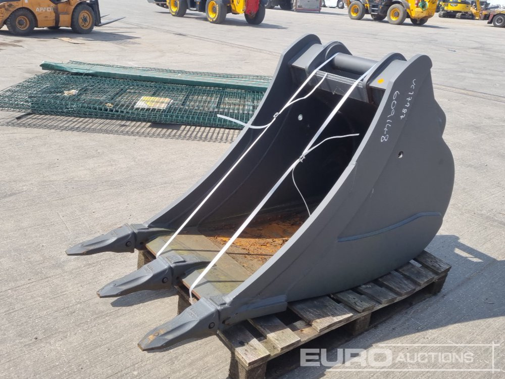 Unused Miller 32" Scoop Bucket 80mm Pin to suit 20 Ton Excavator - Kaušas: foto 1 Unused Miller 32" Scoop Bucket 80mm Pin to suit 20 Ton Excavator - Kaušas: foto 1