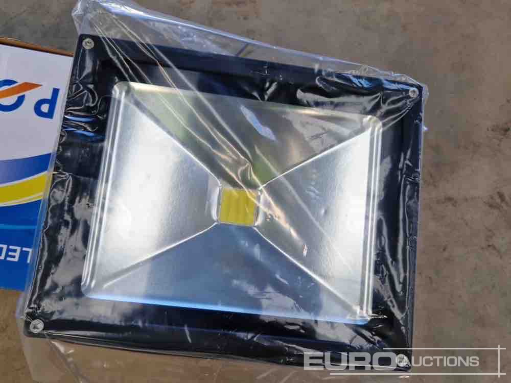 Unused Polaris 30W LED Superwhite Floodlight (2 of) - Garažo įranga: foto 5 Unused Polaris 30W LED Superwhite Floodlight (2 of) - Garažo įranga: foto 5