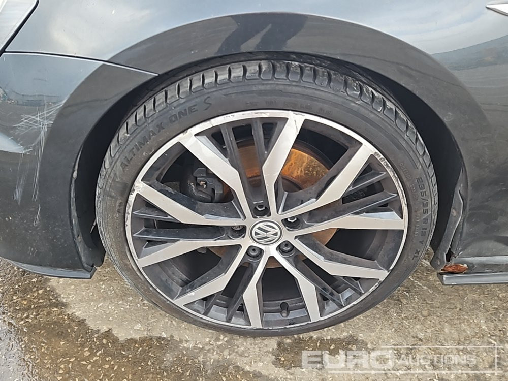 Lengvasis automobilis Volkswagen Golf: foto 9