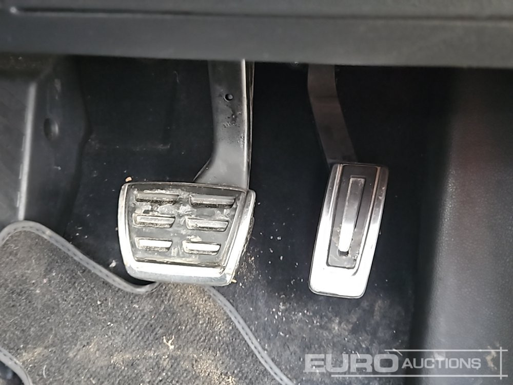 Lengvasis automobilis Volkswagen Golf: foto 30