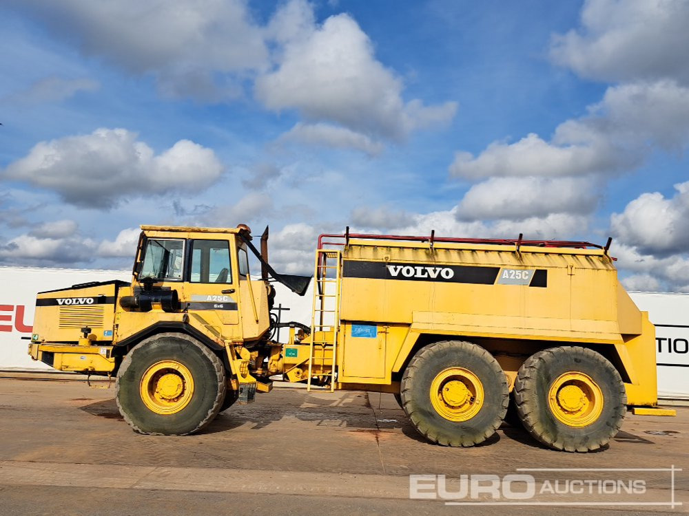 Volvo A25C - Šarnyrinis savivartis: foto 2 Volvo A25C - Šarnyrinis savivartis: foto 2