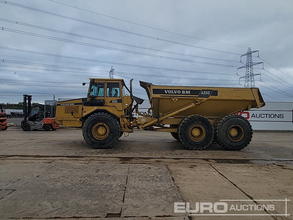 Volvo A25C - Šarnyrinis savivartis: foto 2 Volvo A25C - Šarnyrinis savivartis: foto 2