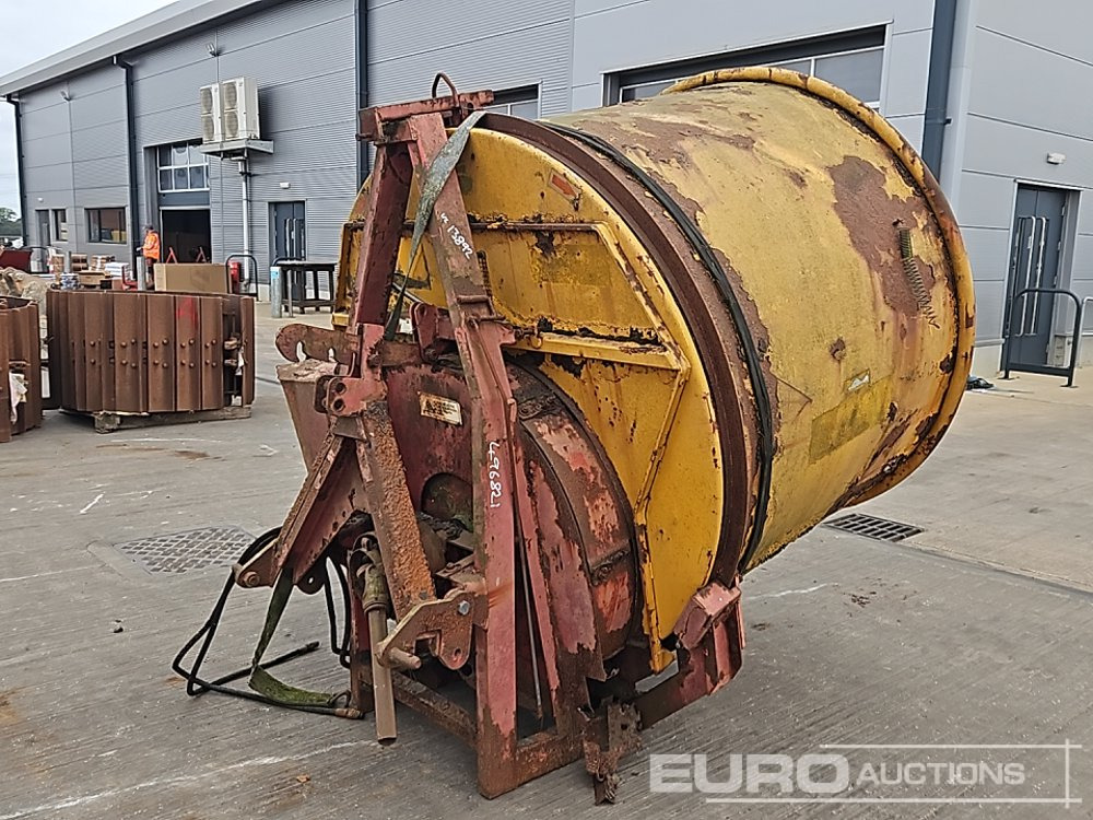 Tomahawk PTO Driven Bale Shredder to suit 3 Point Linkage - Žemės ūkio technika: foto 5 Tomahawk PTO Driven Bale Shredder to suit 3 Point Linkage - Žemės ūkio technika: foto 5