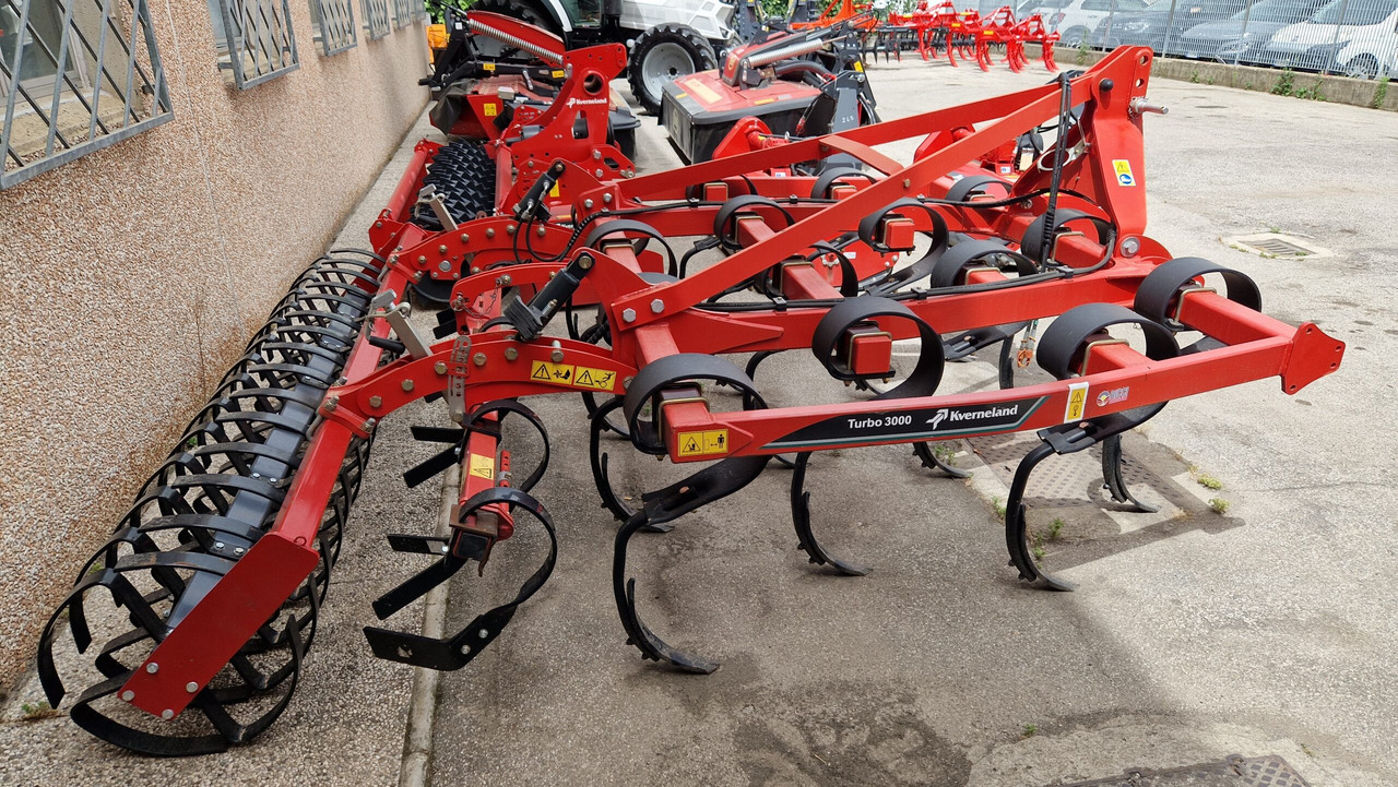 Coltivatore Kverneland Turbo 3000 - Kultivatorius: foto 1 Coltivatore Kverneland Turbo 3000 - Kultivatorius: foto 1