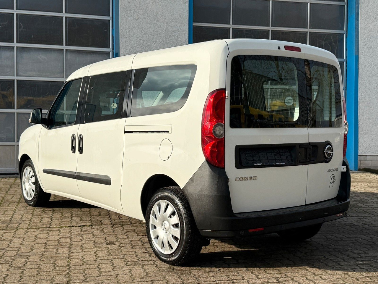 Opel Combo 1.6CDTI L2H1 S/S Easytr. Klima 5-Sitze - Keleivinis furgonas: foto 4 Opel Combo 1.6CDTI L2H1 S/S Easytr. Klima 5-Sitze - Keleivinis furgonas: foto 4