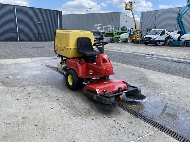 Gianni ferrari PG180, veegmachine - Gatvių šlavimo mašina: foto 4 Gianni ferrari PG180, veegmachine - Gatvių šlavimo mašina: foto 4