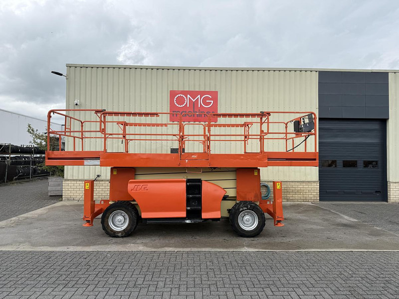 JLG 4394RT, Schaarhoogwerker, 15 meter - Kėlimo platforma: foto 1 JLG 4394RT, Schaarhoogwerker, 15 meter - Kėlimo platforma: foto 1