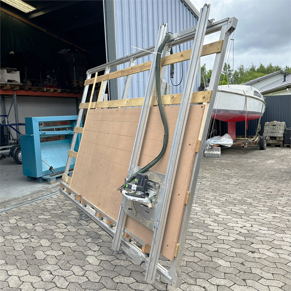 ABC BMI TPS 183*255 - Pladesav med Festool dyksav AT65 EB/1 - Staklės: foto 2 ABC BMI TPS 183*255 - Pladesav med Festool dyksav AT65 EB/1 - Staklės: foto 2