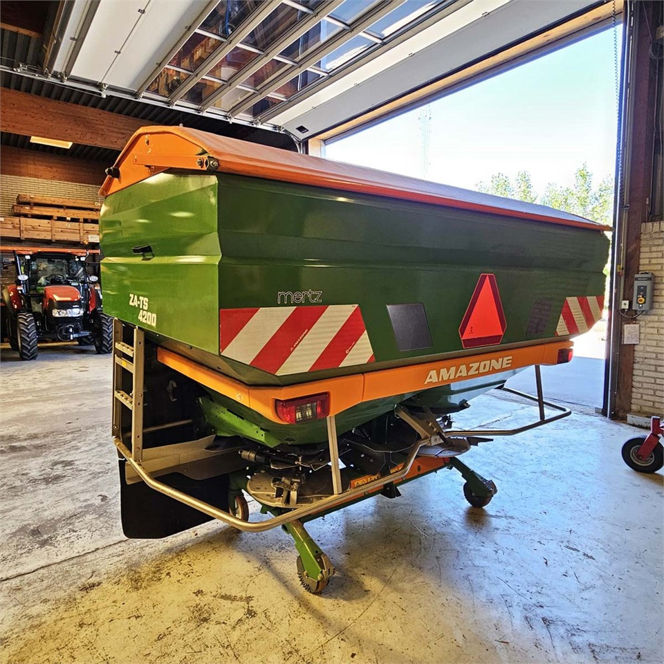 Amazone ZA-TS 4200 - Tręšimo technika: foto 5 Amazone ZA-TS 4200 - Tręšimo technika: foto 5