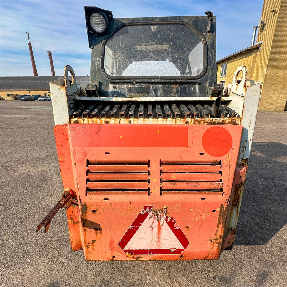 Bobcat 543 - Mini krautuvas: foto 4 Bobcat 543 - Mini krautuvas: foto 4