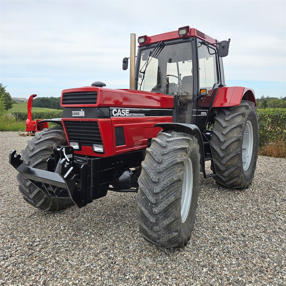 CASE IH 1255XL - Traktorius: foto 4 CASE IH 1255XL - Traktorius: foto 4