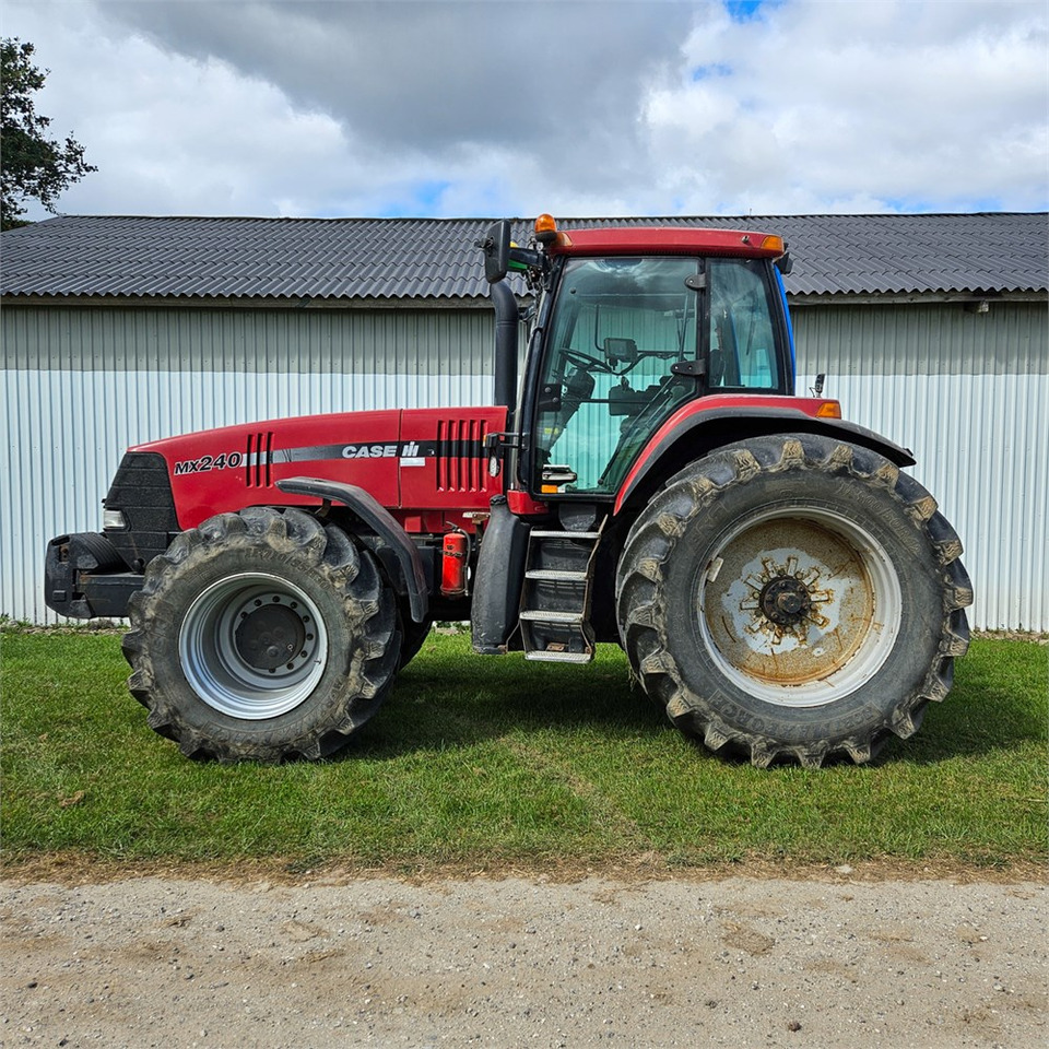 Case MX240 Magnum - Traktorius: foto 1 Case MX240 Magnum - Traktorius: foto 1