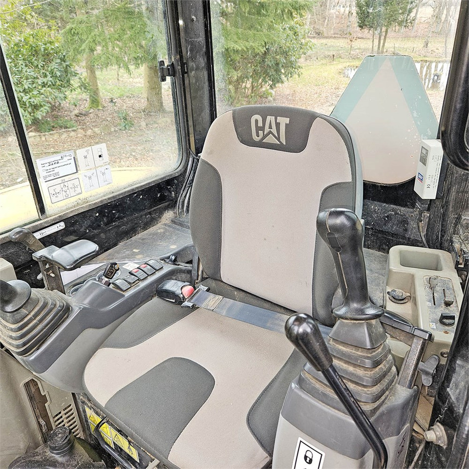 Caterpillar Cat 305D CR lizingą Caterpillar Cat 305D CR: foto 11