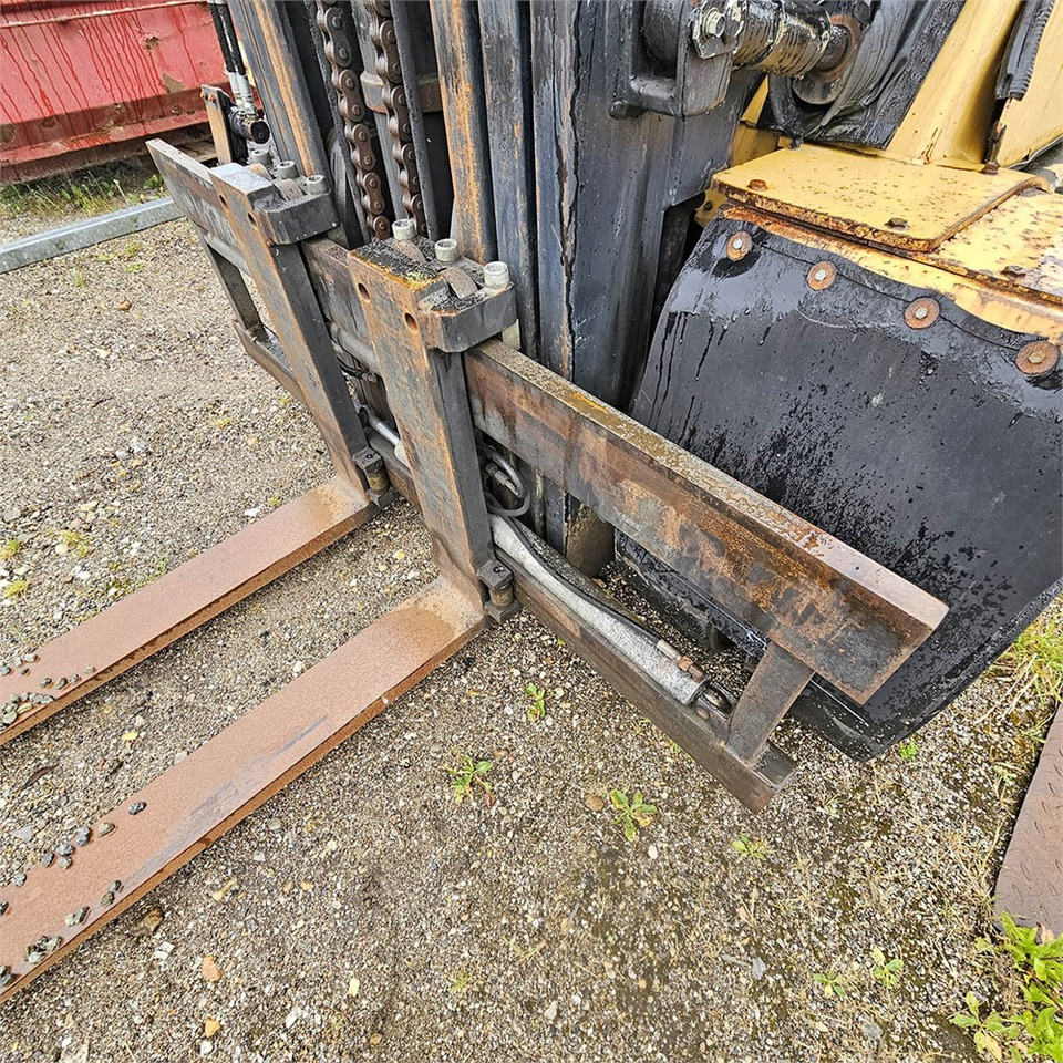 Šakinis krautuvas Caterpillar DP45: foto 17 Šakinis krautuvas Caterpillar DP45: foto 17