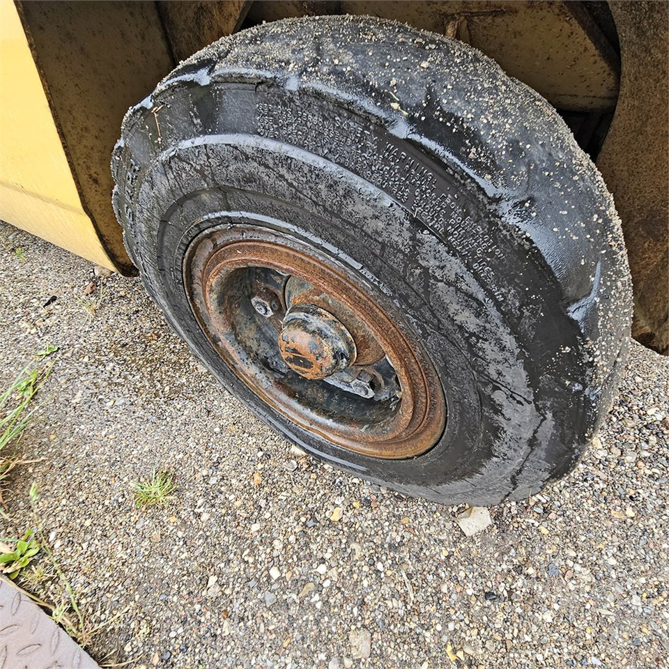 Šakinis krautuvas Caterpillar DP45: foto 31 Šakinis krautuvas Caterpillar DP45: foto 31