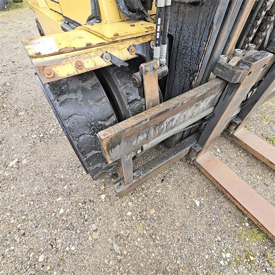 Šakinis krautuvas Caterpillar DP45: foto 20 Šakinis krautuvas Caterpillar DP45: foto 20