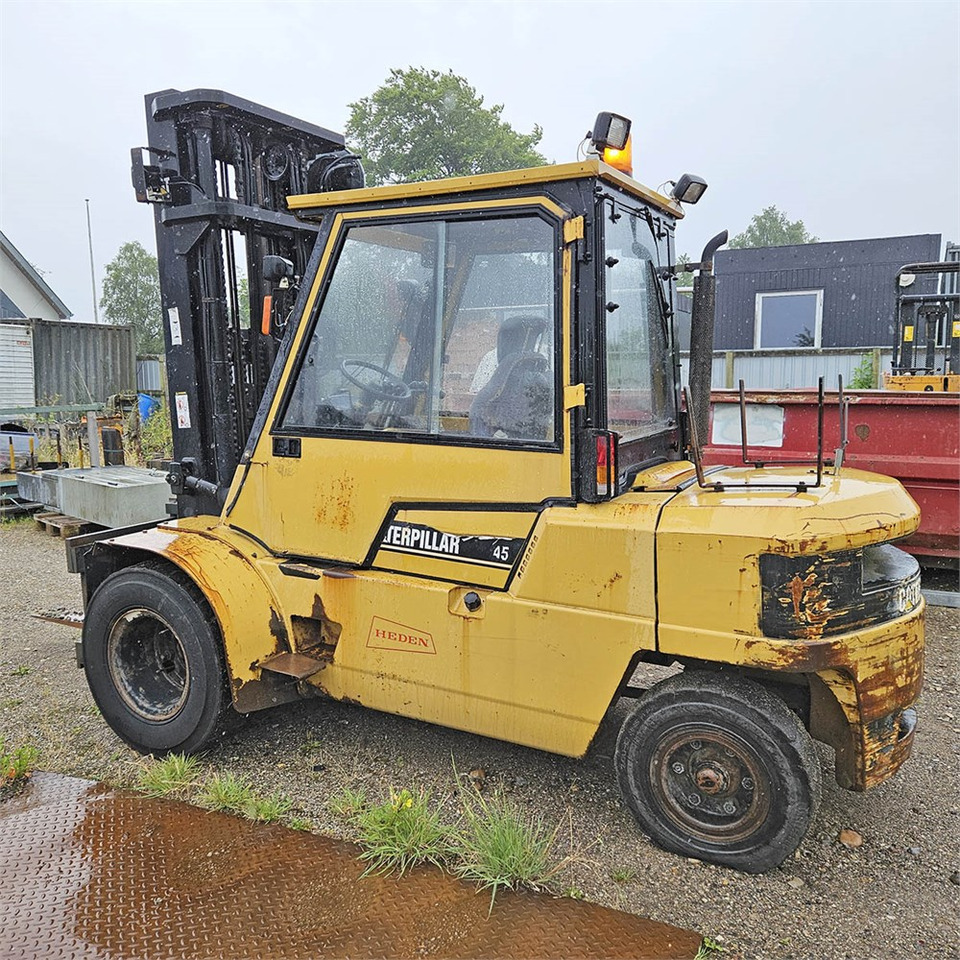 Caterpillar DP45 - Šakinis krautuvas: foto 3 Caterpillar DP45 - Šakinis krautuvas: foto 3