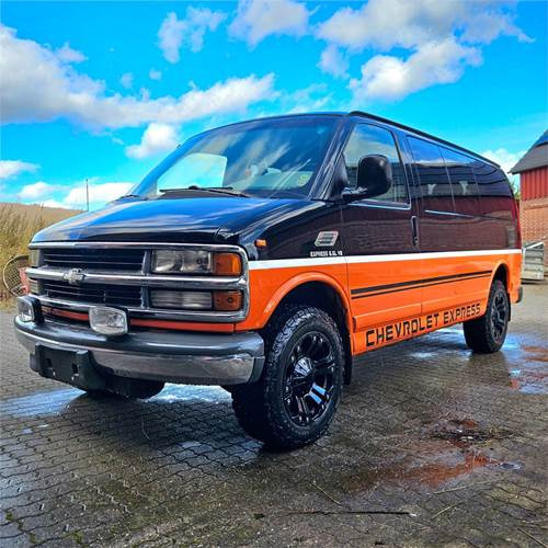 Chevrolet Express Van 2500 - Keleivinis furgonas: foto 2 Chevrolet Express Van 2500 - Keleivinis furgonas: foto 2