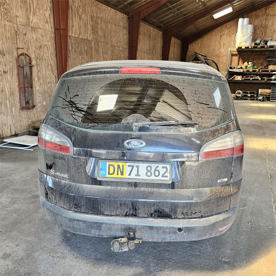 Ford S-Max - Visureigis: foto 3 Ford S-Max - Visureigis: foto 3