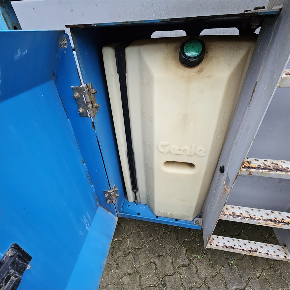 Žirklinis keltuvas Genie GS-5390: foto 16