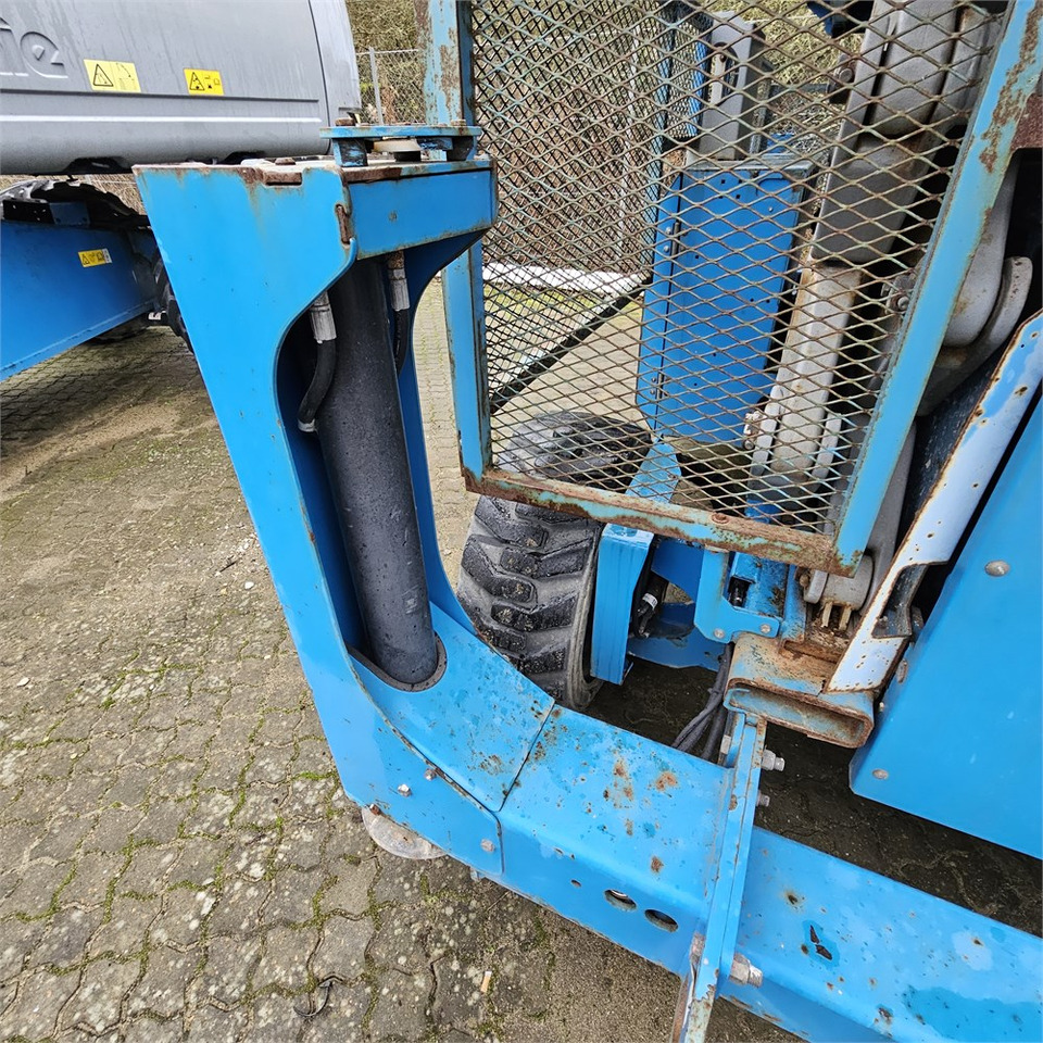 Žirklinis keltuvas Genie GS-5390: foto 21